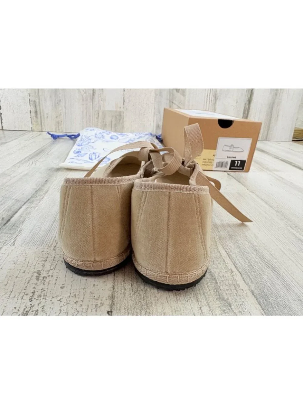 Cayumas Salome Beige Velvet Slippers Sz 41 10 NWT